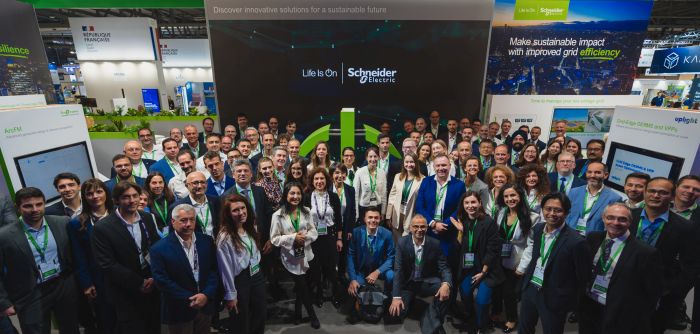 Schneider Electric uvodi nova rešenja za pametne mreže na sajmu Enlit Europe 2024 u cilju jačanja otpornosti i fleksibilnosti mreža i upravljanja zahtevima za neto nultom emisijom