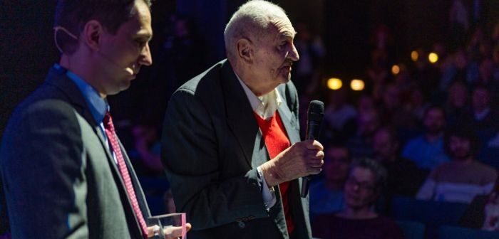 Počasna plaketa Nikoli Markoviću za poseban doprinos razvoju Interneta u Srbiji